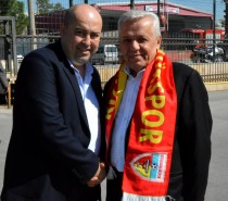 Osman Duran : Kulübümüze Büyük Destekleri Olan Gamateks Yönetim Kurulu Başkanı Osman Aydınlı’ya Çok Teşekkür Ederiz Osman Duran : Kulübümüze Büyük Destekleri Olan Gamateks Yönetim Kurulu Başkanı Osman Aydınlı’ya Çok Teşekkür Ederiz